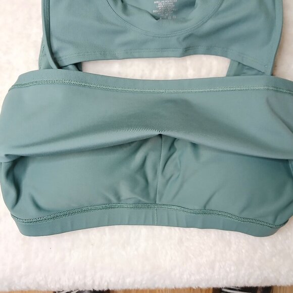 NWOT Peloton Cadent Rib Mock Neck Cutout Bra Green Size Medium - Picture 6 of 8